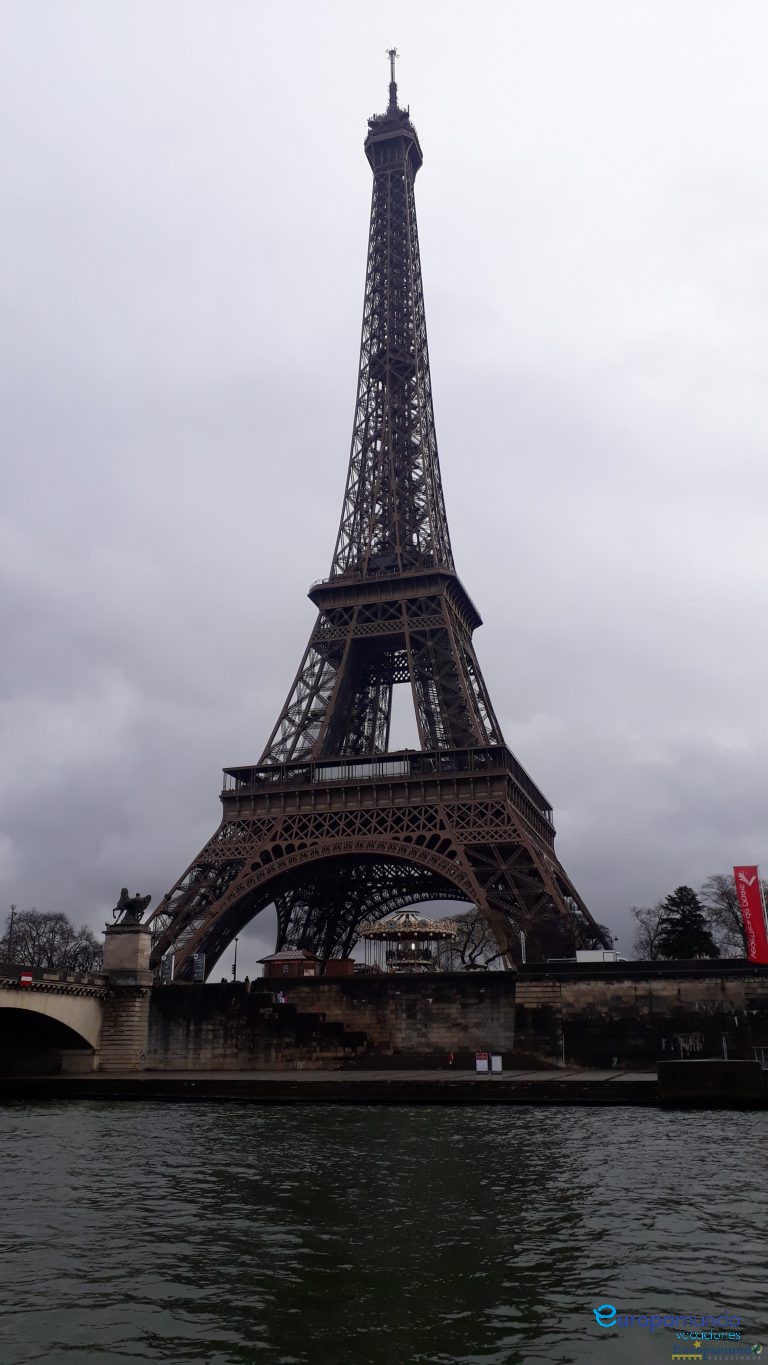 TORRE EIFFEL DESDE EL SENA