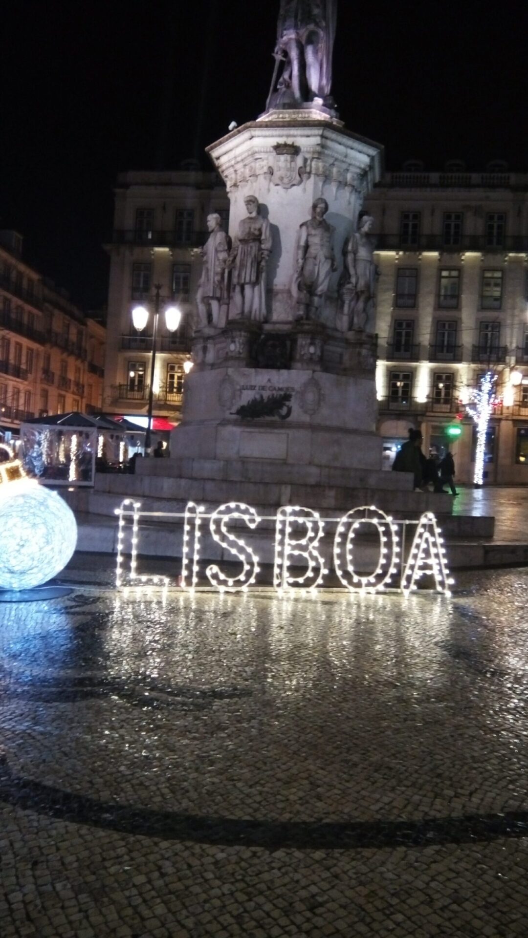 Monumento a Luis de Camoes