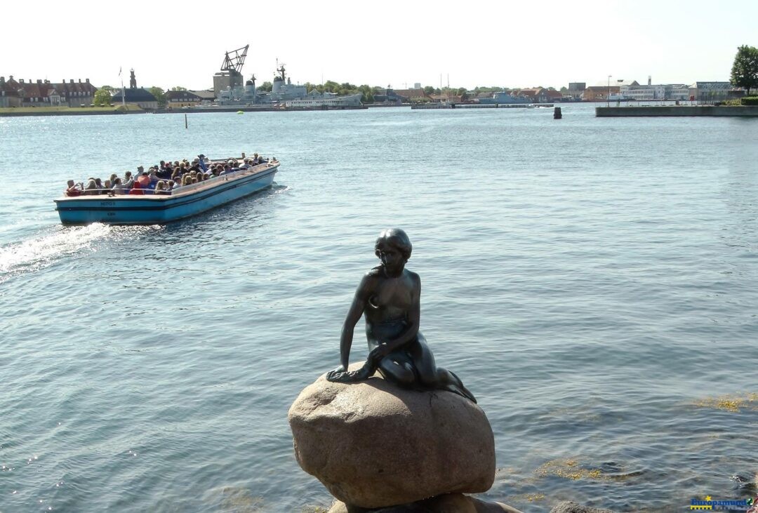 La Sirenita de Copenhague, Dinamarca.