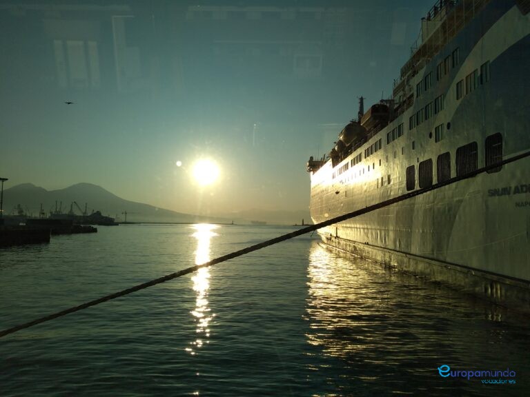 Ferry Palermo – Napoles
