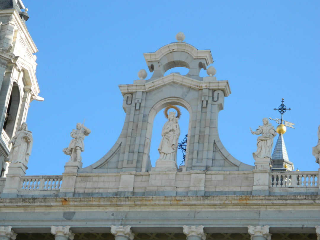 Coronamiento de la Catedral de Santa María la Real de la Almudena