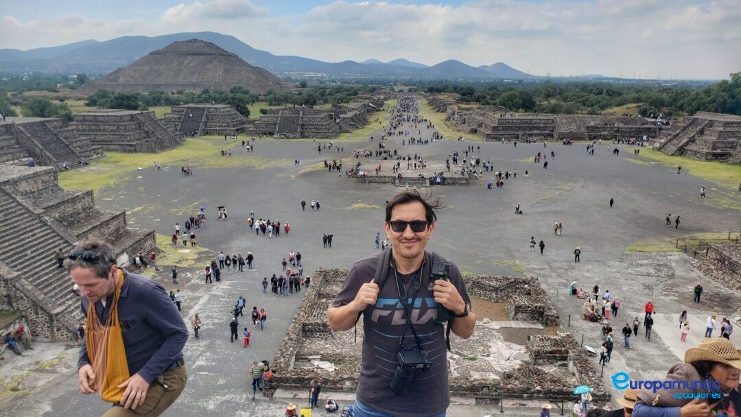 Donde los hombres se convierten en dioses