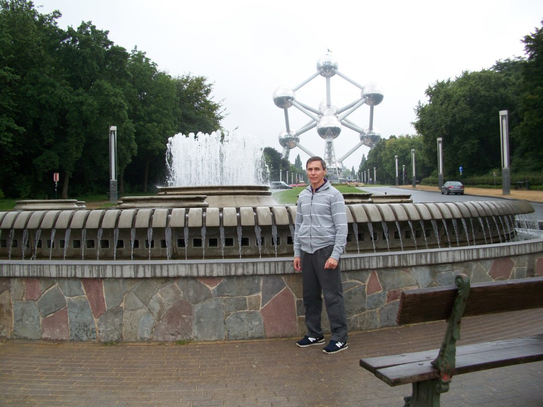 Atomium de Bruselas Bélgica