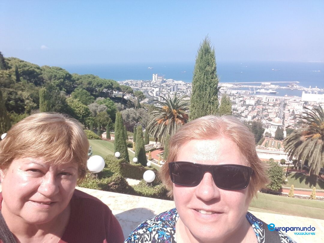 Graciela y Martha Salineri en Haifa