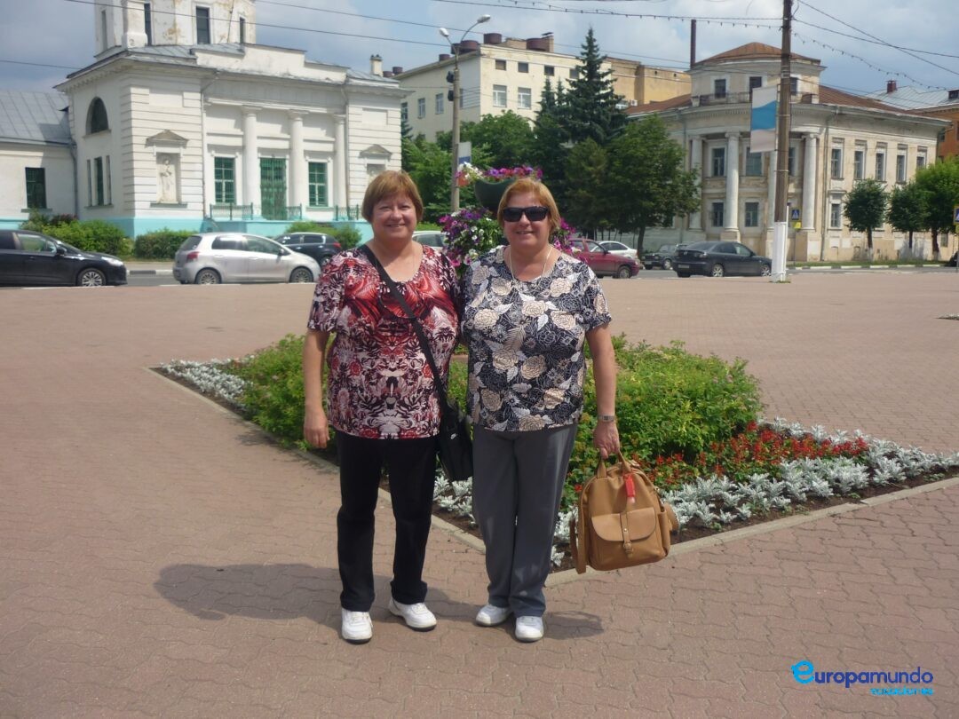 Graciela y Martha Salineri en Novgorod