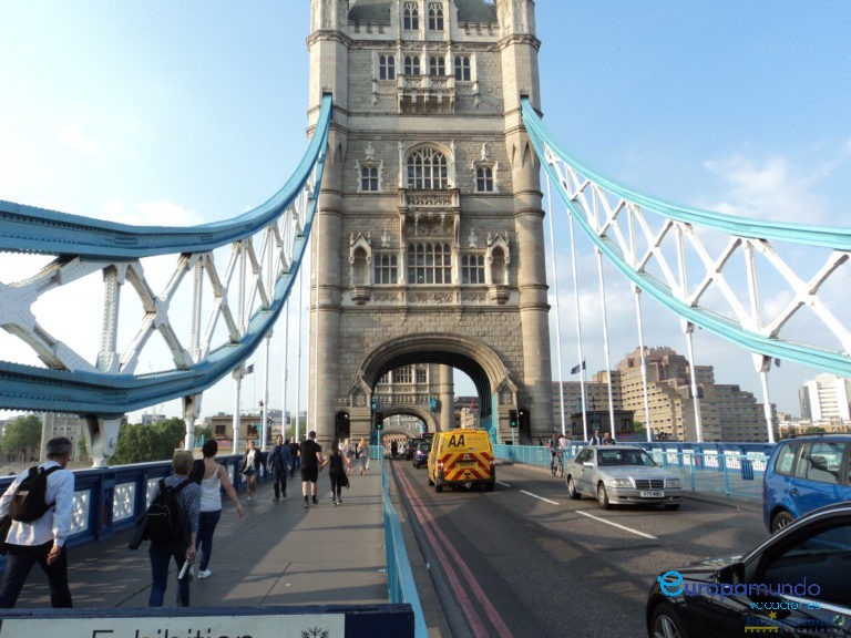 TOWER BRIDGE