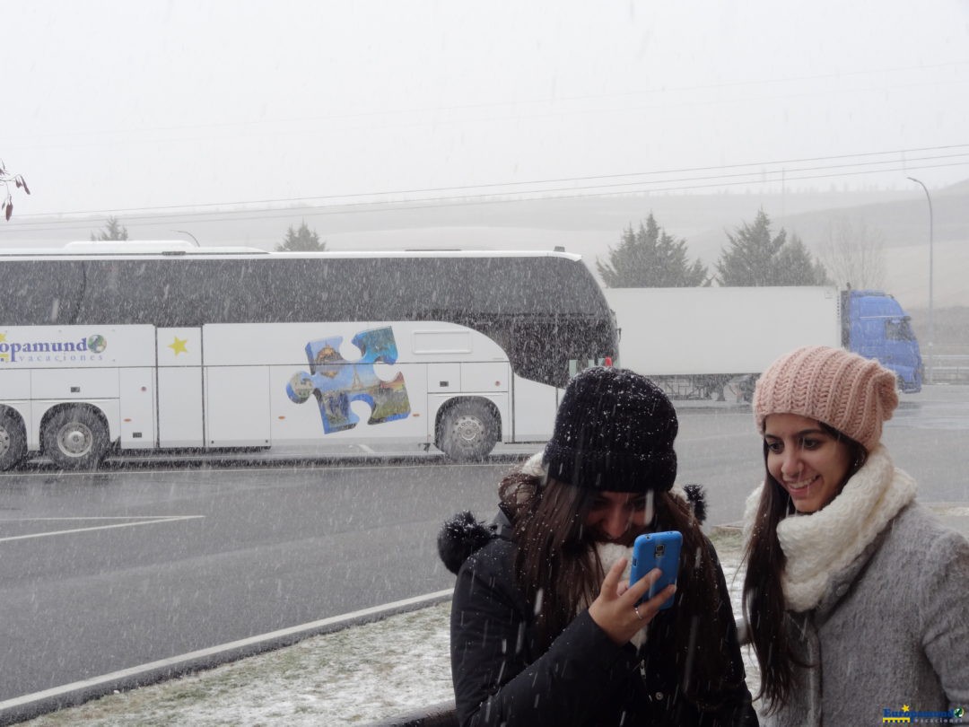 Nieve en ruta.