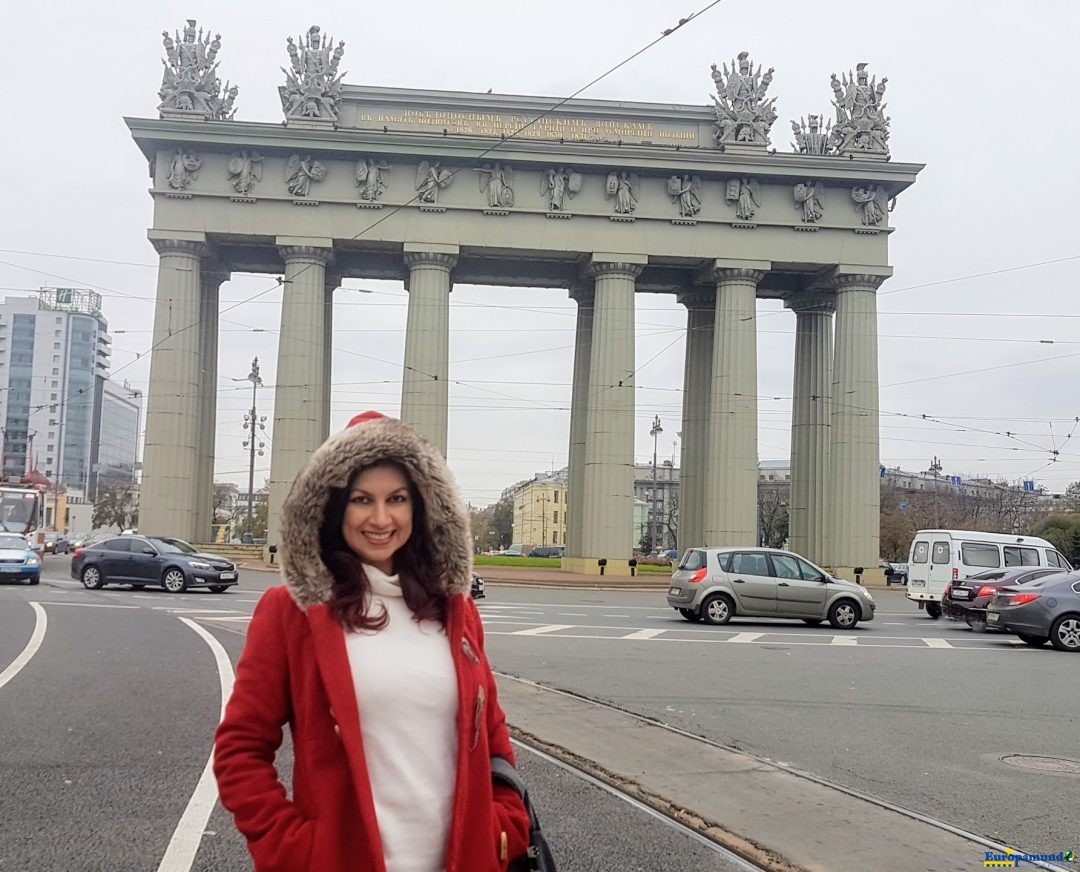 Arco del triunfo de Moscú…en la calle Moscow , de SanPetersburgo…