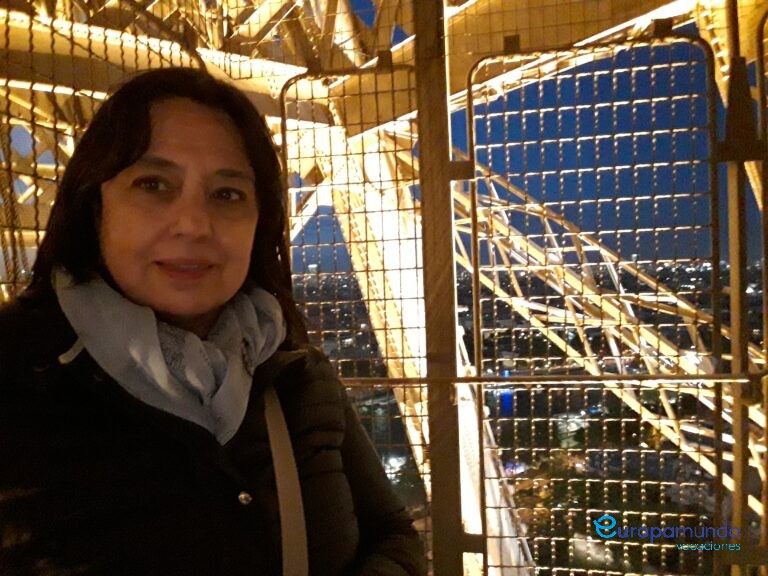 Dentro de la dama de hierro.