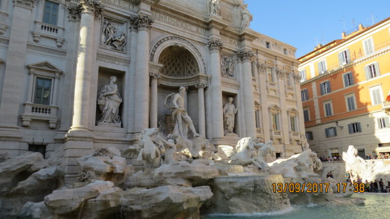 FONTANA DI TREVI
