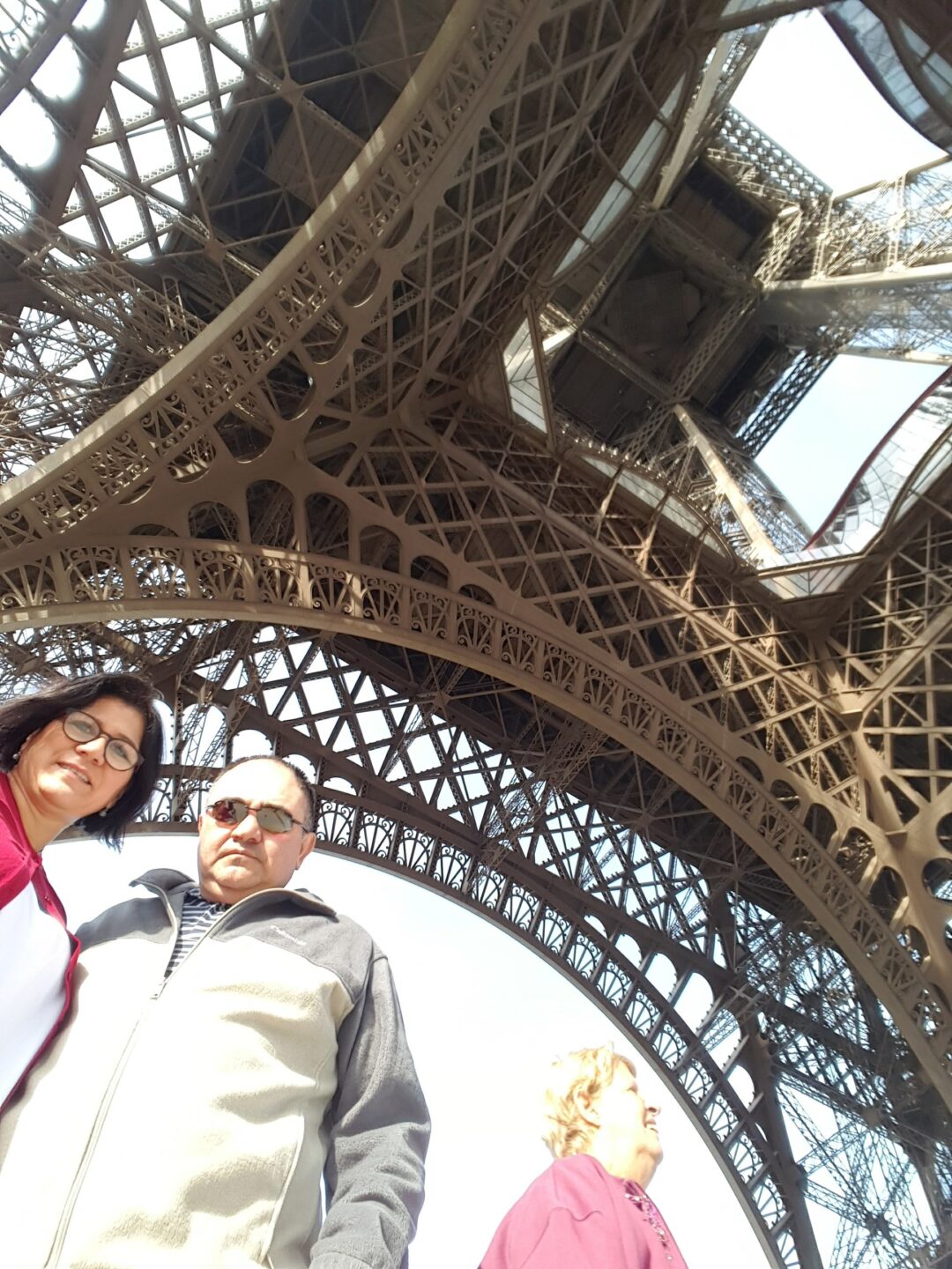 Hierro sobre la cabeza