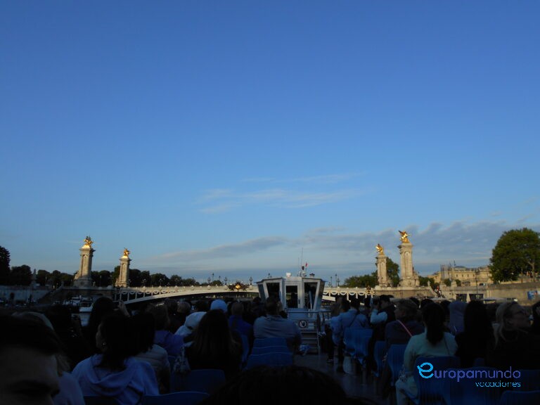 Puente Alejandro III.