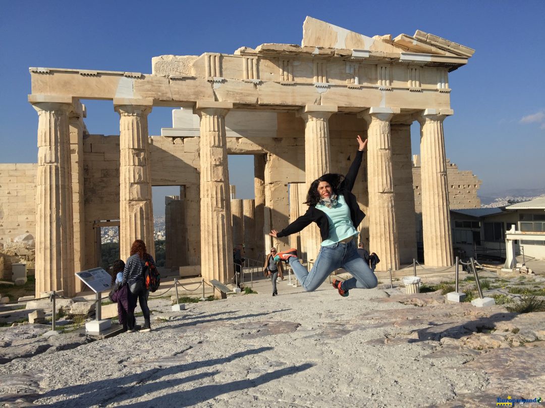Salta Salta en el Panteon en Atenas