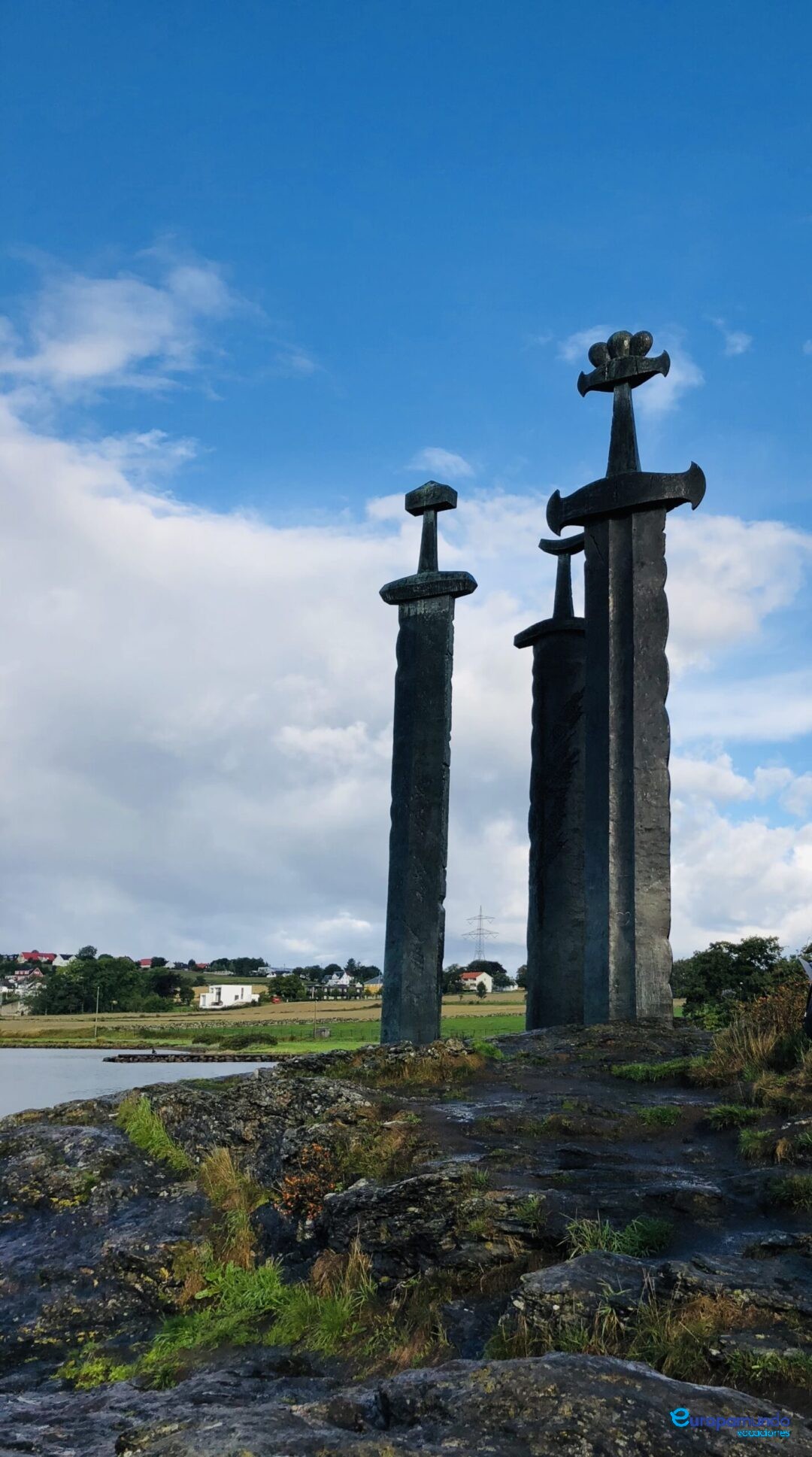 Sverd i fjell