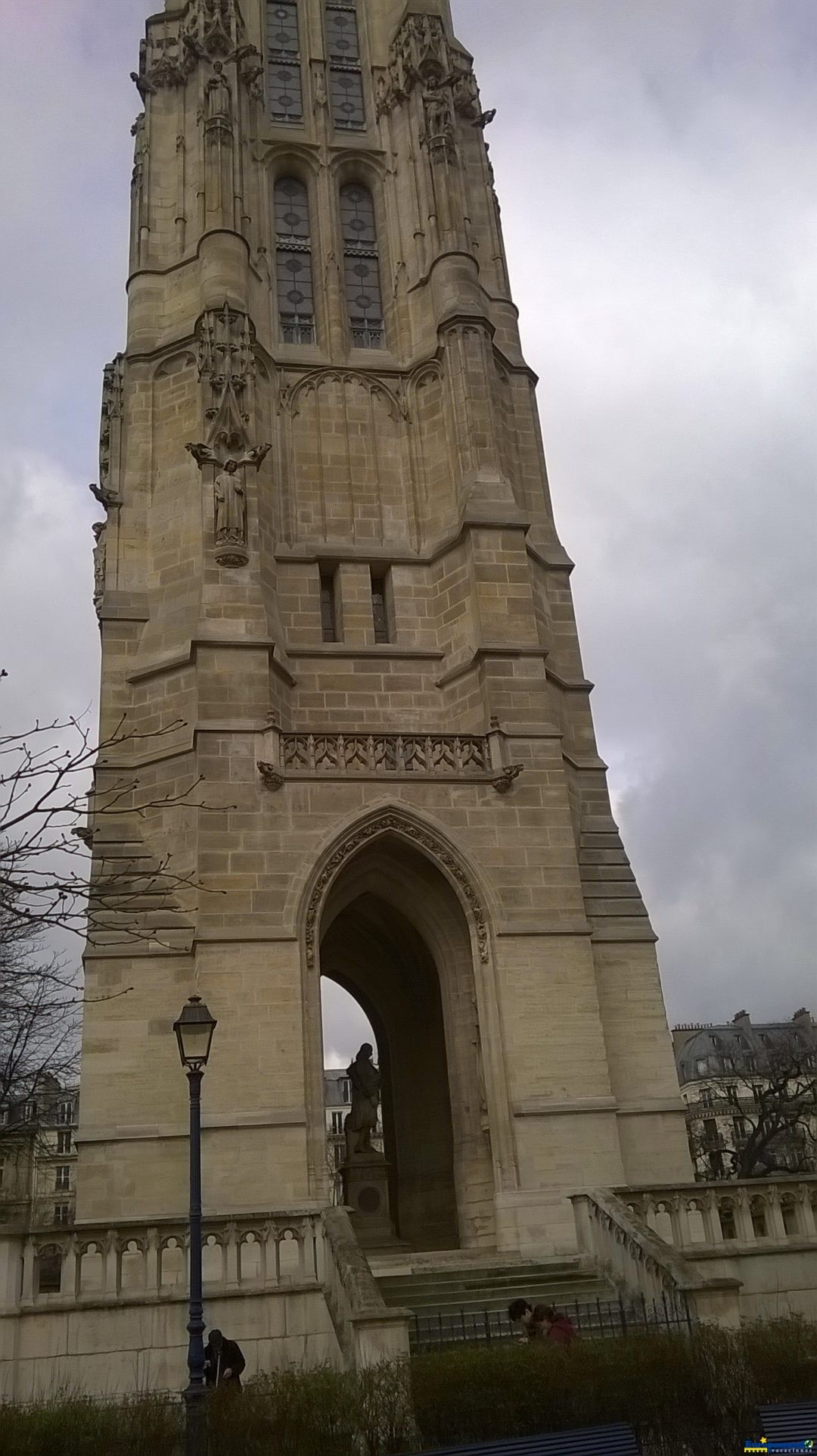 TORRE DE PARIS