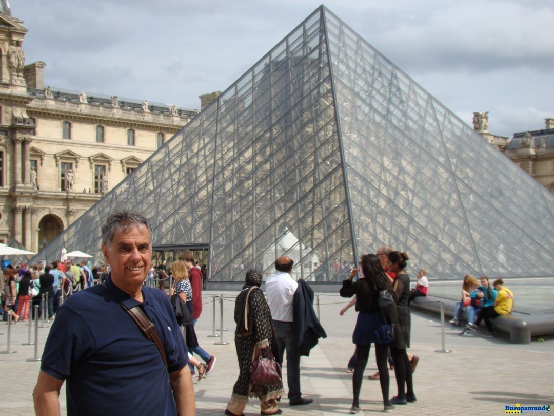 LOUVRE