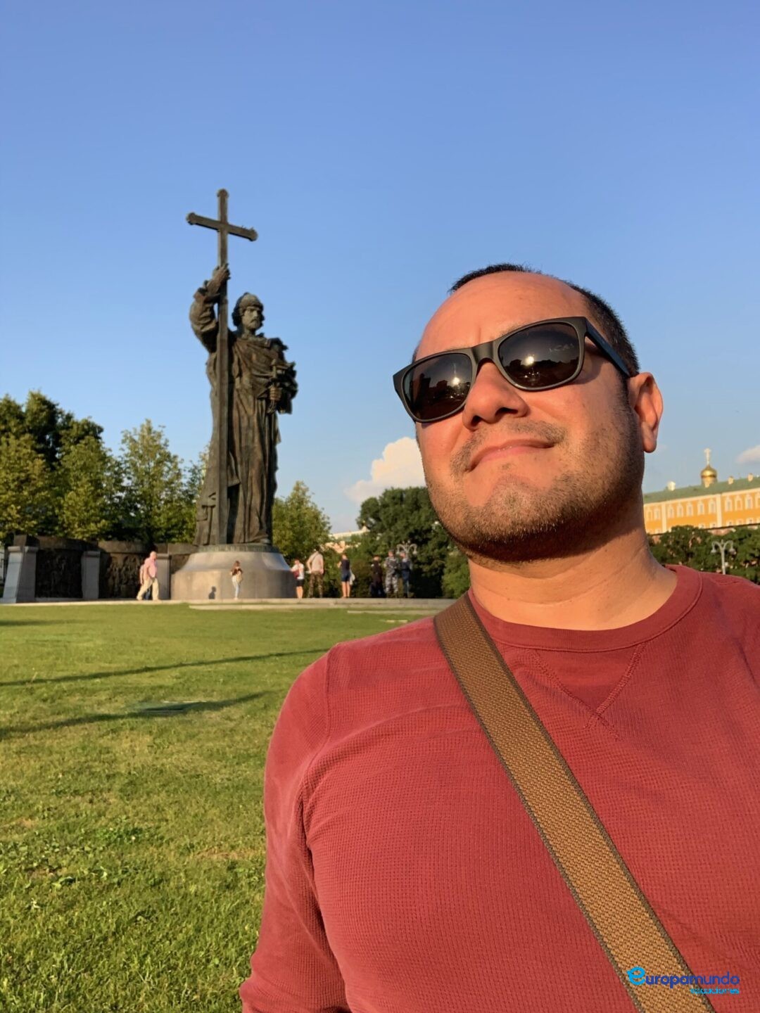 Monumento a Vladimir Velikiy