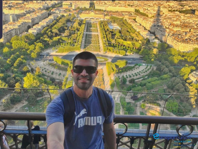 En lo alto de la torre Eiffel
