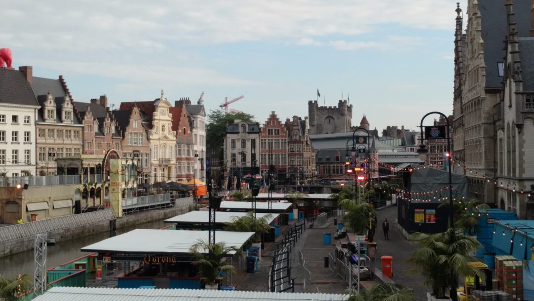 GANTE  viajando  en el tiempo