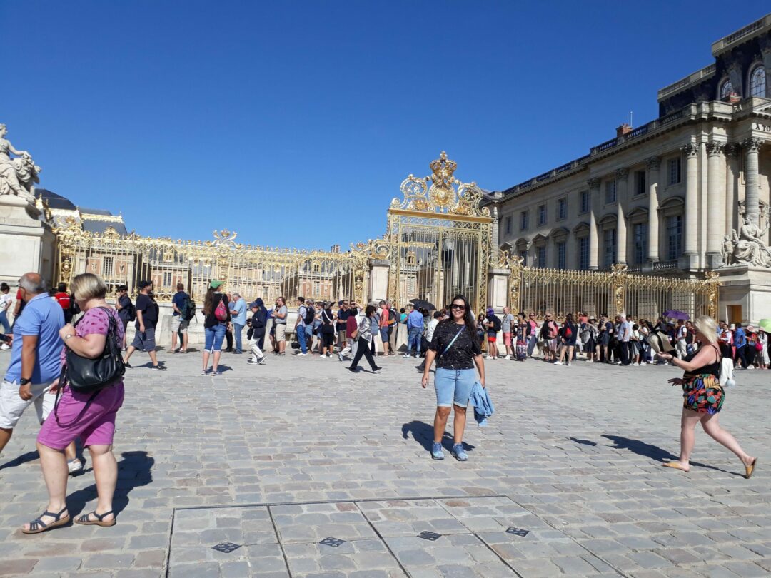 Chegando ao Palácio de Versalles.