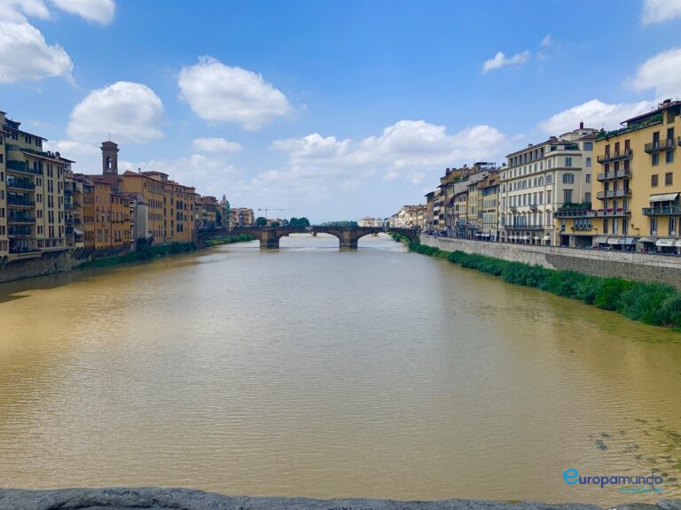 El puente viejo, en Florencia, Italia
