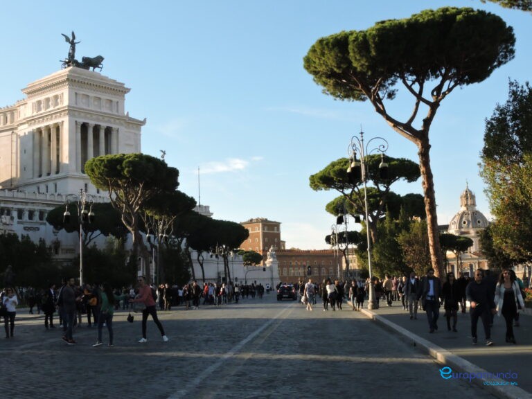 Via dei Fori Imperiali,