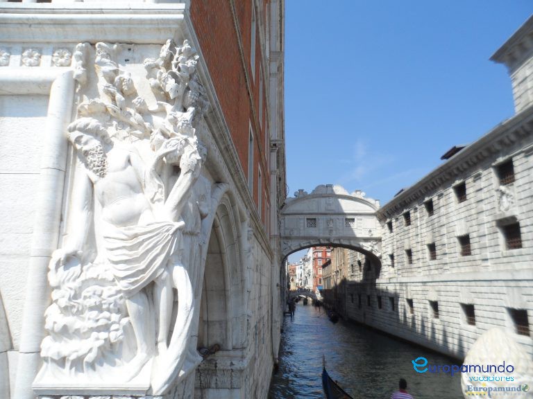 Puente de los Suspiros