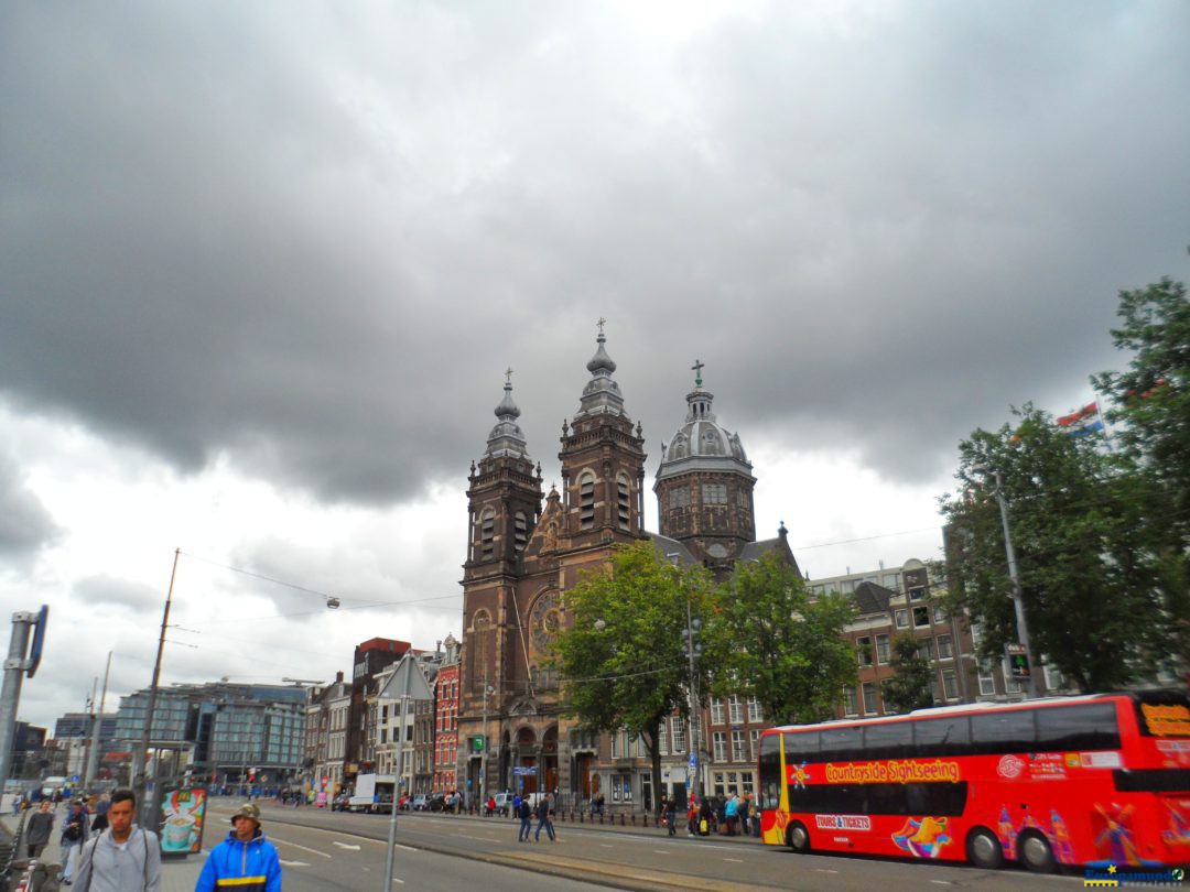 Amsterdam y la amenazante tormenta