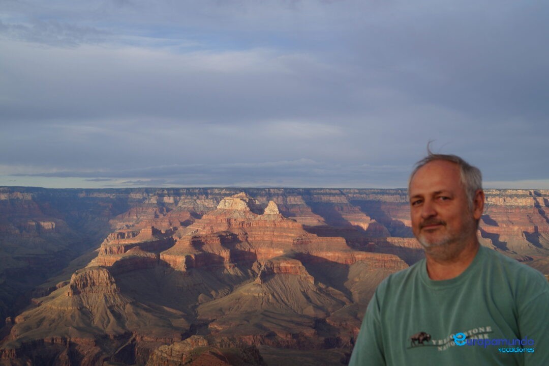 ATARDECER EN GRAN CANON