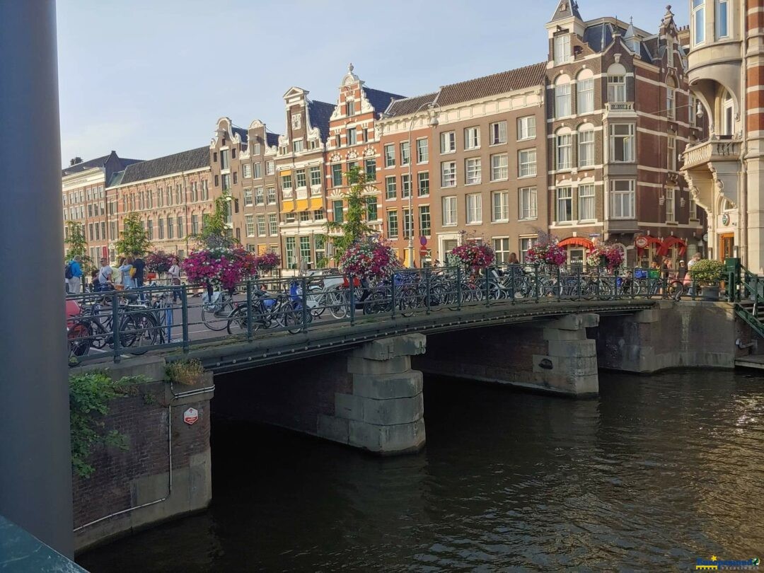 Puentes hermosos en Ámsterdam