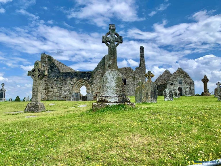 Monasterio de Clonmacnoise