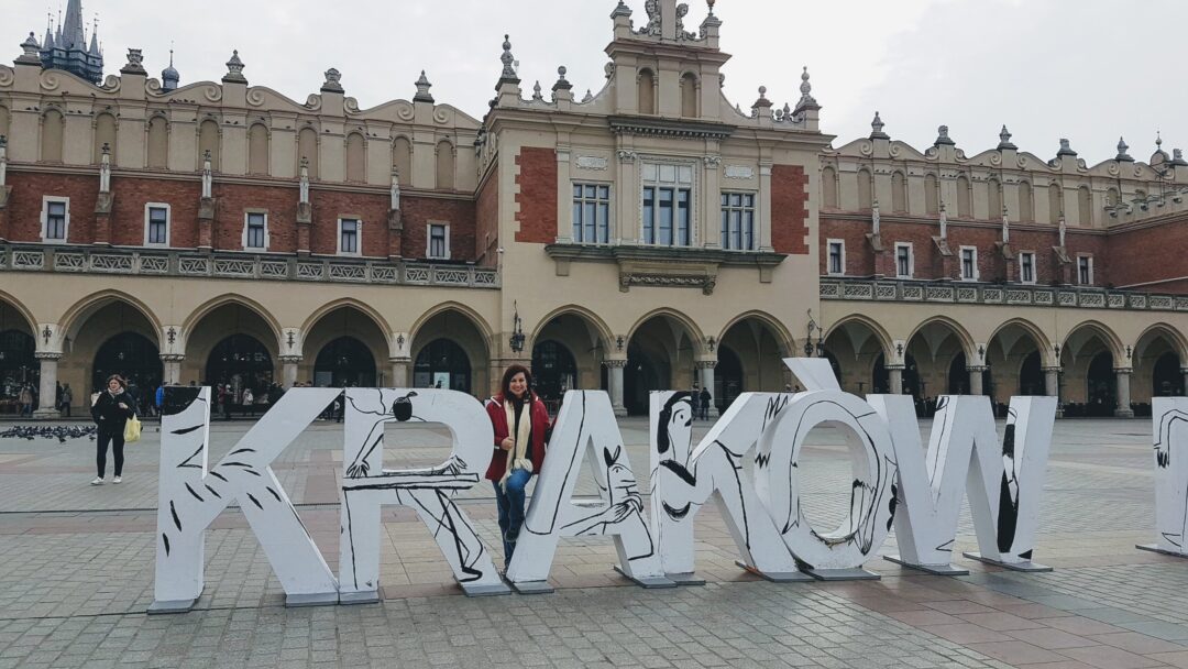 Nuestra viajera @lauraescobar en la ciudad de Cracovia