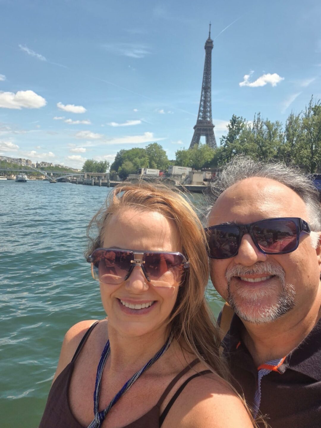 Passeio de barco pelo Sena
