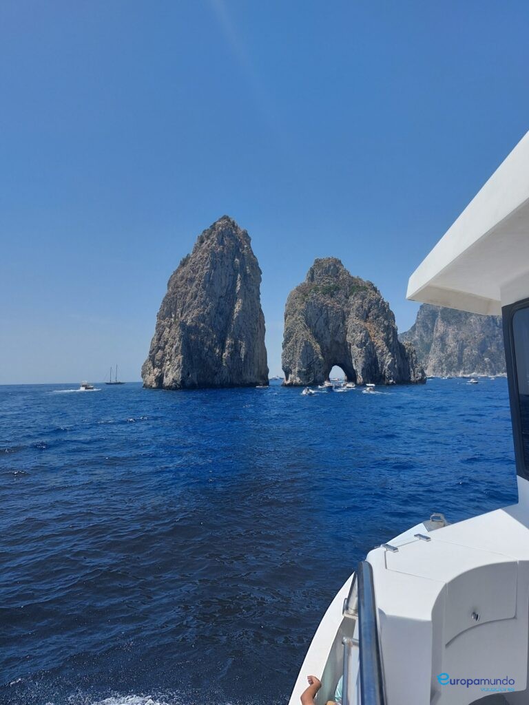 Rumbo al arco del amor.