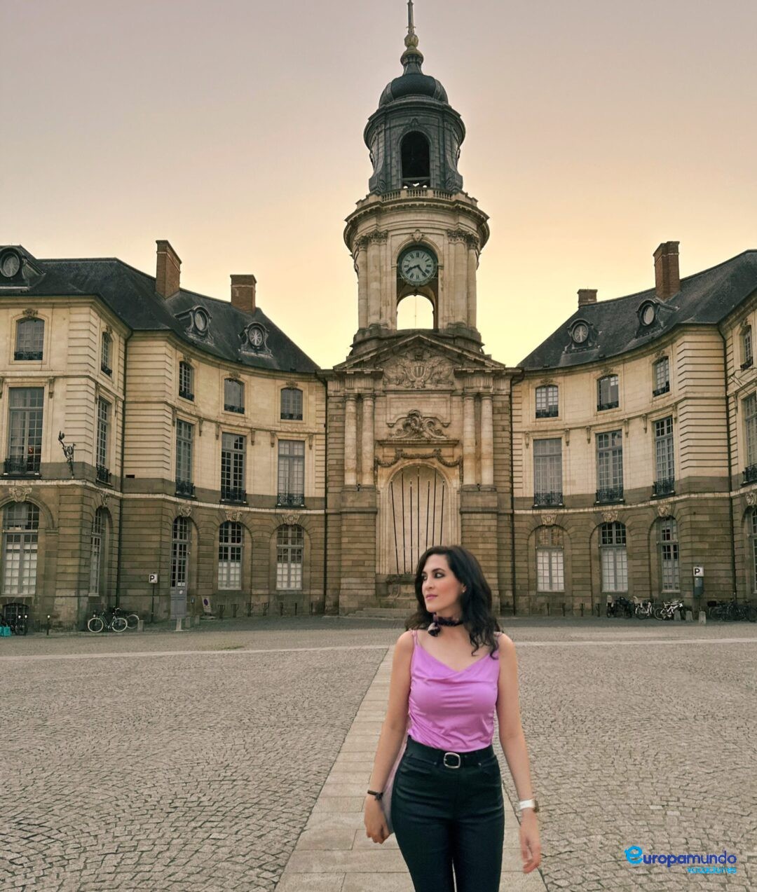 Un atardecer en la capital de la Bretaña francesa