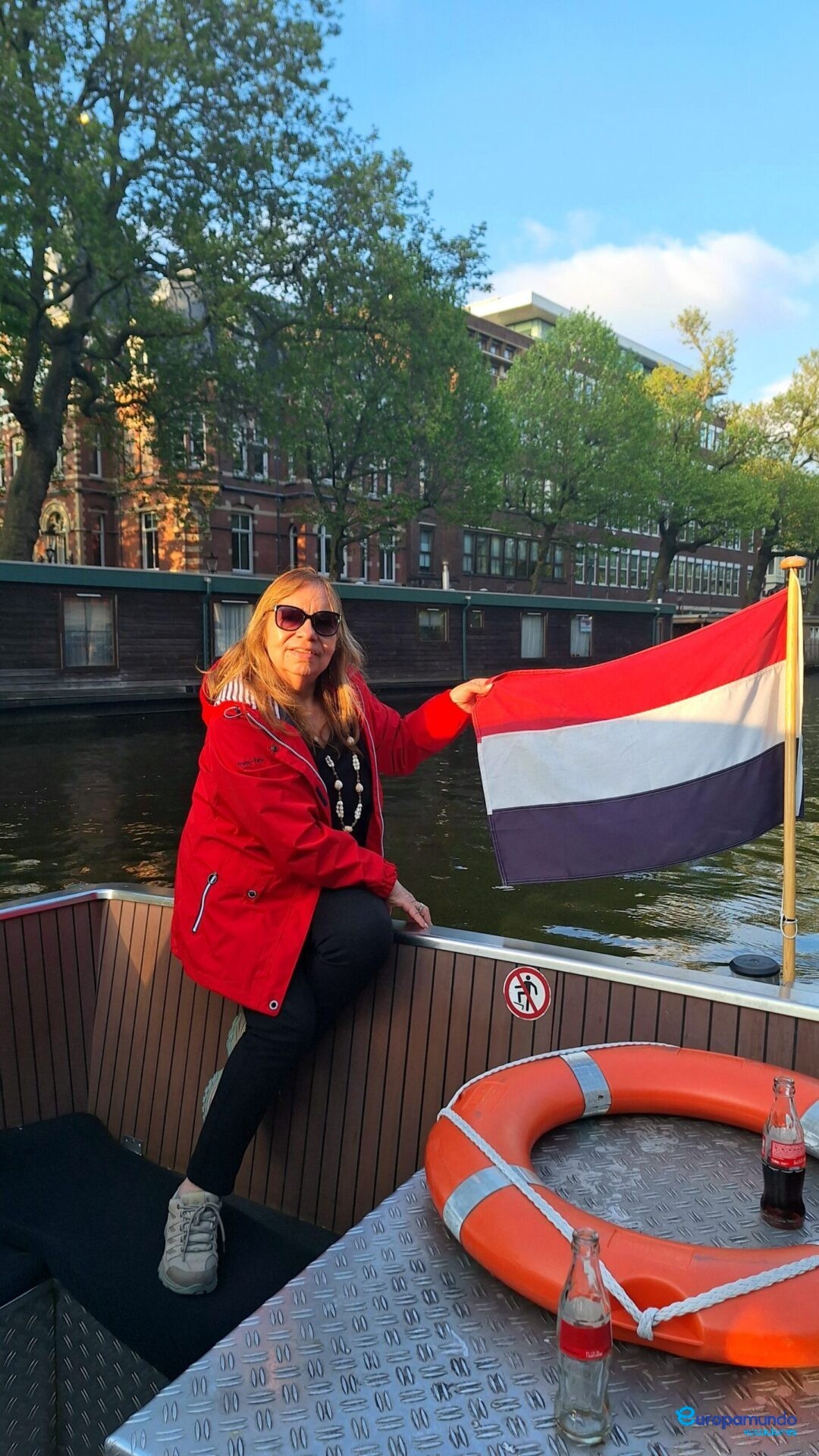 Viajando por los estrechos canales.