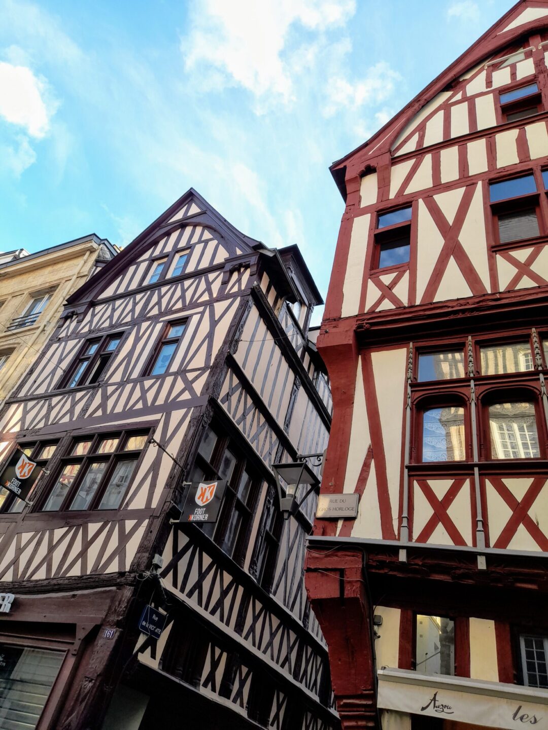 Vuelta a la edad mefia